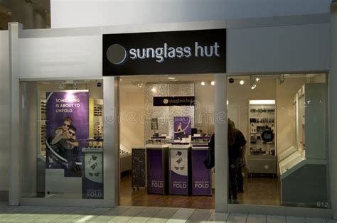 sunglass hut seattle